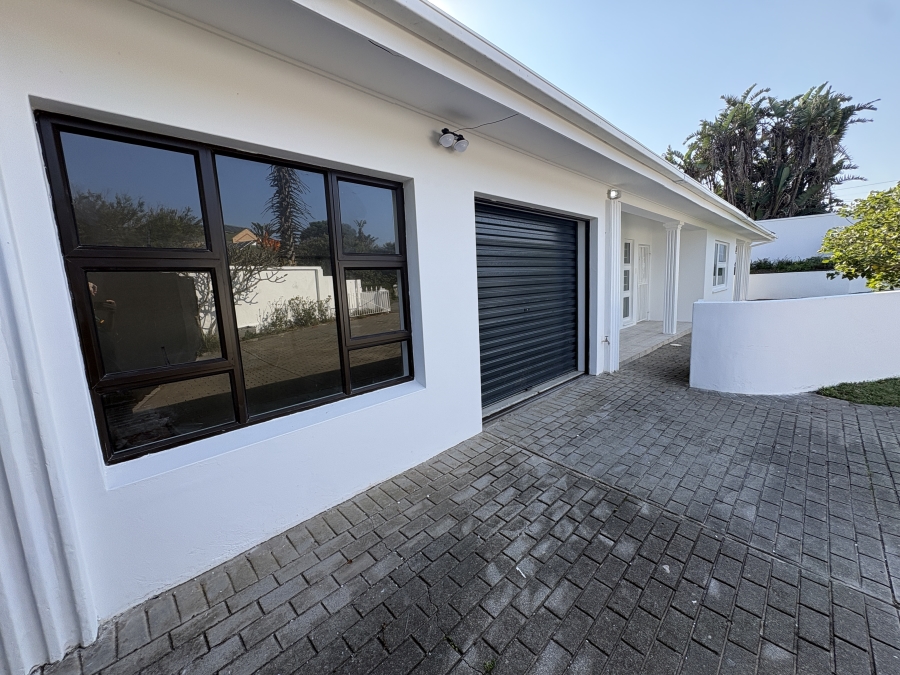 3 Bedroom Property for Sale in Gonubie Eastern Cape